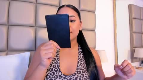 Snapshot of lilly_williamss chatting on 04/17/26, 10:07 Lilly online show from 04/17/26, 10:07