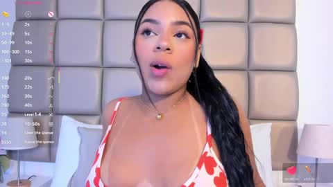 Snapshot of lilly_williamss chatting on 04/23/26, 03:52 Lilly online show from 04/23/26, 03:52