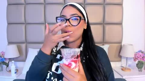 Snapshot of lilly_williamss chatting on 04/24/26, 03:31 Lilly online show from 04/24/26, 03:31