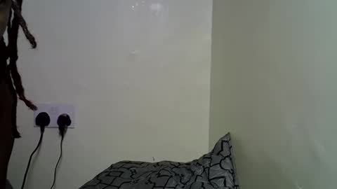 Snapshot of lillybae1811 chatting on 05/26/26, 04:41 lillybae1811 online show from 05/26/26, 04:41