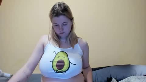 Lilly Depp online show from 12/13/25, 07:53