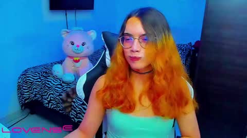 Snapshot of lillykittyy chatting on 04/11/26, 03:33 Lilly3 online show from 04/11/26, 03:33