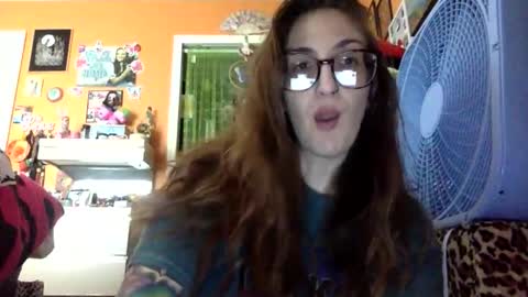 Snapshot of lillylushabae chatting on 04/11/26, 07:29 hi guys im back on here 3 online show from 04/11/26, 07:29