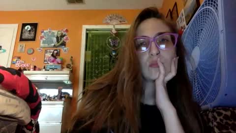 Snapshot of lillylushabae chatting on 04/20/26, 09:49 hi guys im back on here 3 online show from 04/20/26, 09:49