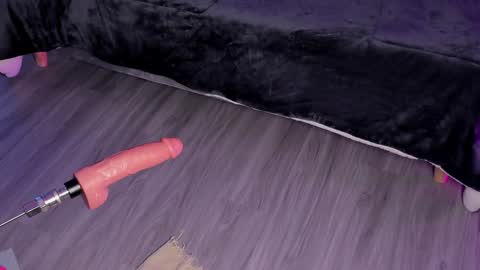 Snapshot of lillyortiz_ chatting on 01/04/25, 06:19 Lilly Ortiz online show from 01/04/25, 06:19