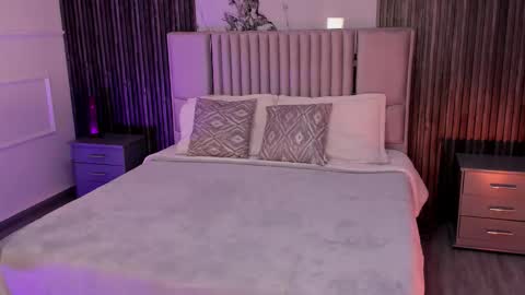 Snapshot of lillyortiz_ chatting on 03/12/26, 07:42 Lilly Ortiz online show from 03/12/26, 07:42