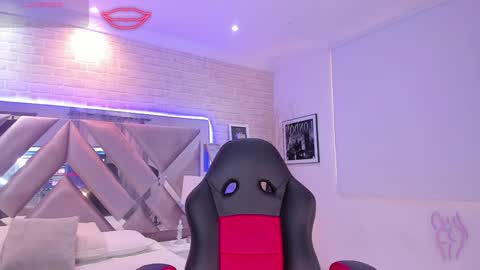 Lilly online show from 12/02/24, 02:52