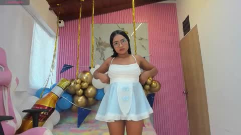 lillyy16 online show from 09/24/25, 11:02