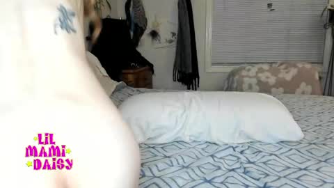 Snapshot of lilmamidaisy chatting on 05/10/26, 05:34 Daisy Bby online show from 05/10/26, 05:34