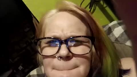 LilMizzTwizid online show from 05/03/26, 08:31