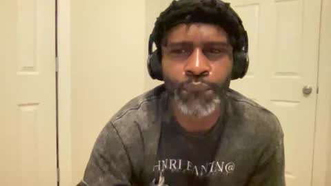 Snapshot of lilnasty100 chatting on 02/15/26, 07:51 lilnasty100 online show from 02/15/26, 07:51