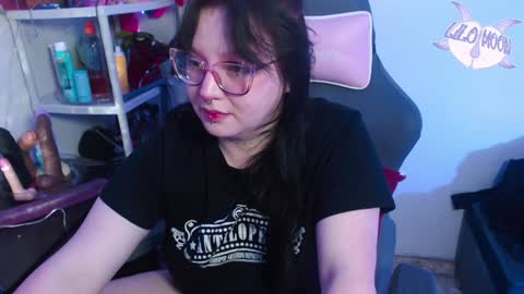 Lilo  online show from 01/25/25, 04:34