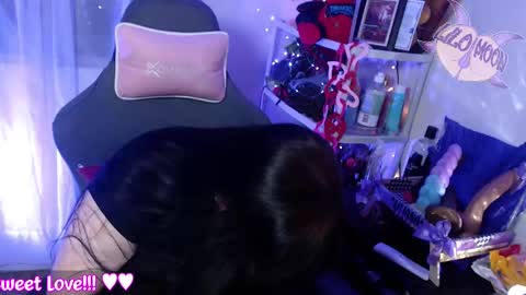 Lilo  online show from 02/16/25, 04:20