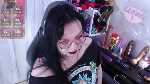 Lilo  online show from 09/15/25, 01:55