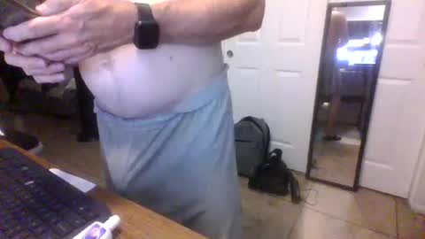 Snapshot of lilpackage69 chatting on 10/16/25, 02:34 lilpackage69 online show from 10/16/25, 02:34