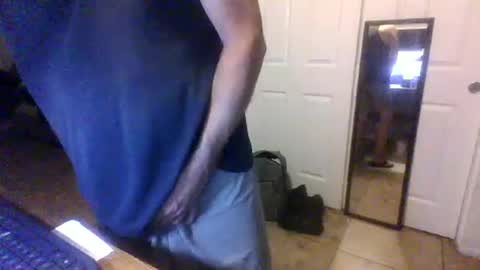 Snapshot of lilpackage69 chatting on 10/19/25, 03:40 lilpackage69 online show from 10/19/25, 03:40