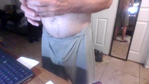 Snapshot of lilpackage69 chatting on 10/20/25, 03:18 lilpackage69 online show from 10/20/25, 03:18