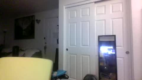 Snapshot of lilpackage69 chatting on 10/24/25, 02:52 lilpackage69 online show from 10/24/25, 02:52