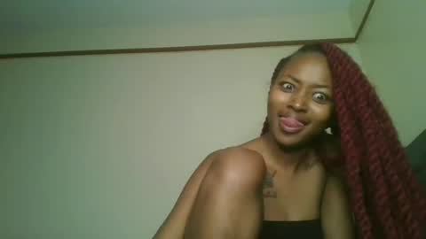 Snapshot of liltemptation01 chatting on 08/01/26, 06:01 liltemptation01 online show from 08/01/26, 06:01