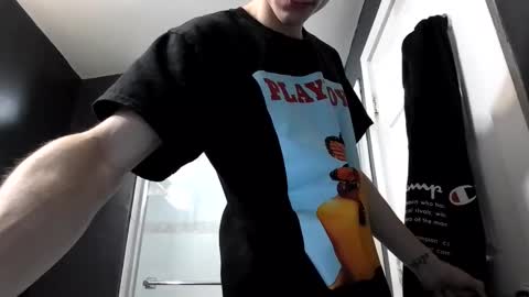 Little Violet online show from 11/26/25, 01:45