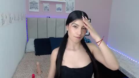 Snapshot of lily__10 chatting on 05/02/26, 04:06 Lily online show from 05/02/26, 04:06