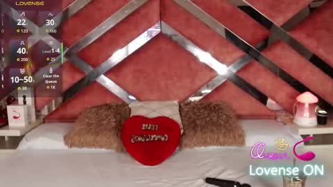 Lily online show from 02/13/26, 11:23