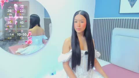 Snapshot of lily__star chatting on 04/30/26, 03:13 lily online show from 04/30/26, 03:13
