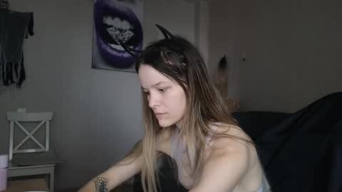 Snapshot of lily_and_jake chatting on 11/02/25, 08:06 lily_and_jake online show from 11/02/25, 08:06