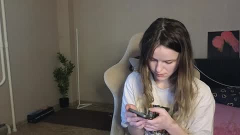 Snapshot of lily_and_jake chatting on 04/06/26, 03:15 lily_and_jake online show from 04/06/26, 03:15