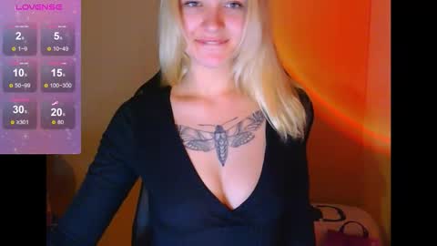 lily_angel777 online show from 02/17/26, 06:25