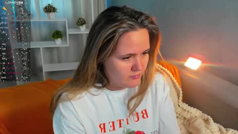 Snapshot of lily_bel chatting on 03/16/26, 10:08 Lily online show from 03/16/26, 10:08