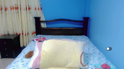 LILYB online show from 09/30/25, 12:04