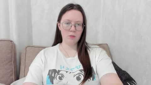 Lily Chays online show from 01/12/26, 04:07