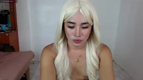 Lily Darling online show from 10/18/25, 05:21