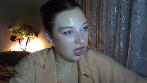 lily_ember online show from 10/10/25, 10:42