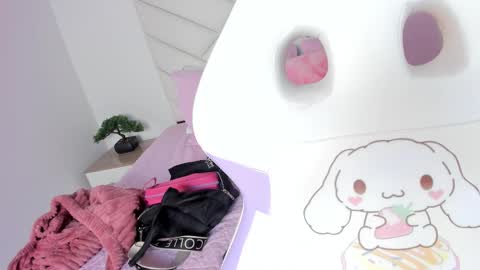 Snapshot of lily_evil chatting on 03/12/25, 05:07 online show from 03/12/25, 05:07