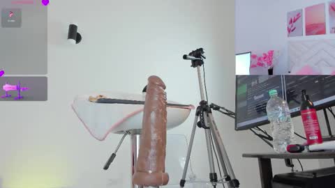 Snapshot of lily_evil chatting on 09/10/25, 06:08 online show from 09/10/25, 06:08