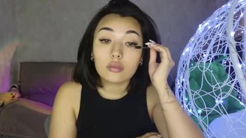 Lily online show from 11/11/25, 06:46