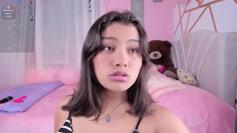 Snapshot of lily_fox1 chatting on 09/19/25, 04:36 Lily online show from 09/19/25, 04:36