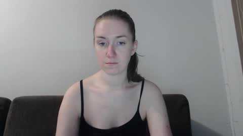 lily_love_x online show from 10/23/25, 09:57