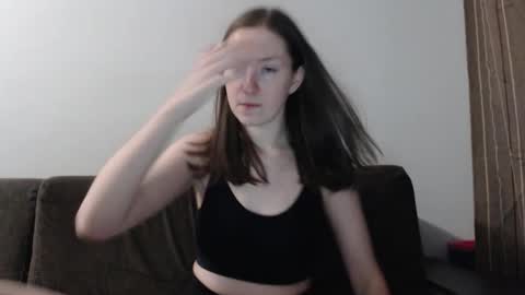 Snapshot of lily_love_x chatting on 01/17/26, 09:40 lily_love_x online show from 01/17/26, 09:40