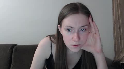 Snapshot of lily_love_x chatting on 02/25/26, 10:52 lily_love_x online show from 02/25/26, 10:52