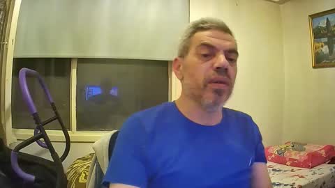 Snapshot of lily_lovelyman_ chatting on 12/21/25, 01:57 lily lovelyman online show from 12/21/25, 01:57