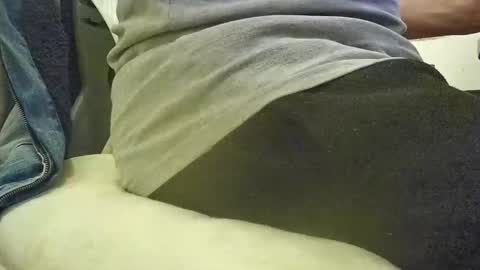 Snapshot of lily_lovelyman_ chatting on 01/11/26, 01:21 lily lovelyman online show from 01/11/26, 01:21