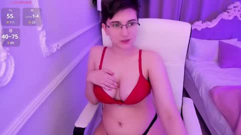 Snapshot of lily_merlin chatting on 02/28/25, 12:10 Lily online show from 02/28/25, 12:10