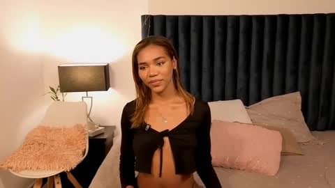 Lily Miiller online show from 09/21/25, 08:54