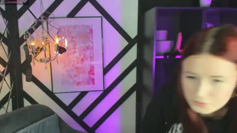 Lily online show from 12/16/25, 06:29