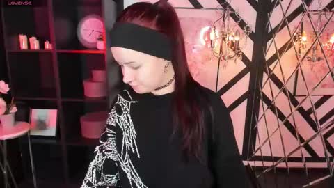 Lily online show from 02/27/26, 08:03