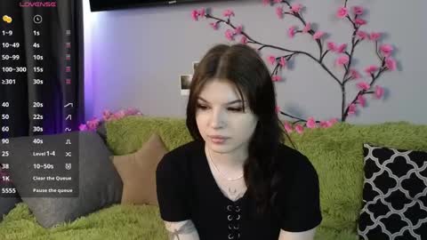 Snapshot of lily_qute chatting on 05/14/26, 06:31 Lily online show from 05/14/26, 06:31