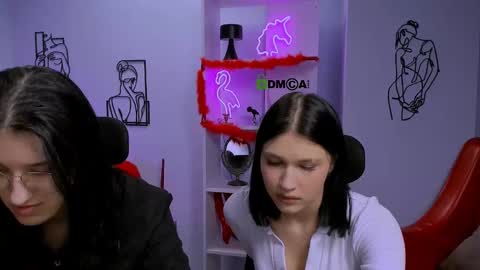 Snapshot of lily_rosss chatting on 03/08/25, 12:11 Lily online show from 03/08/25, 12:11